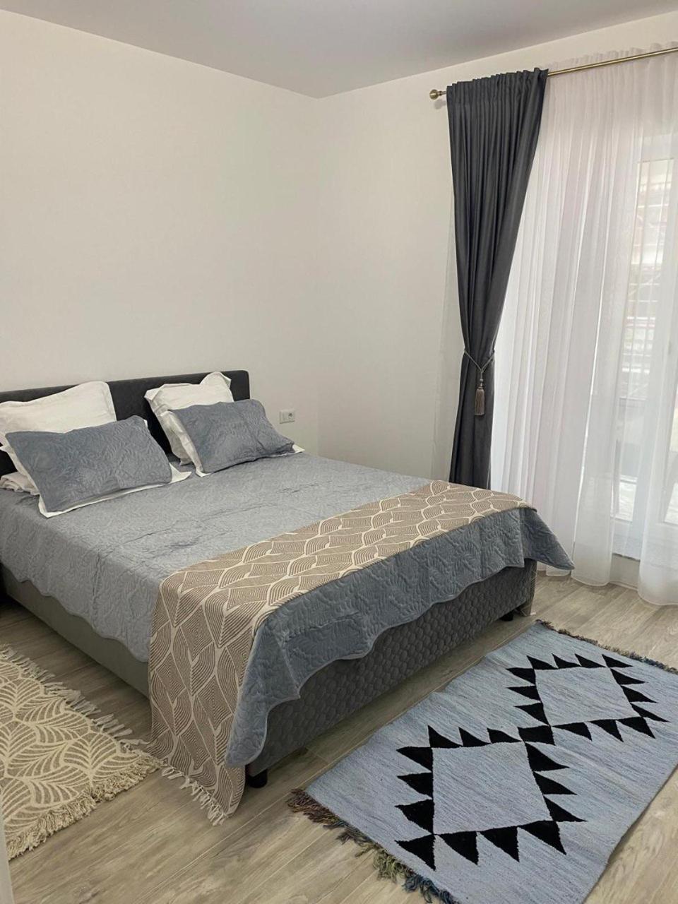 Apartament Satina Κραϊόβα Εξωτερικό φωτογραφία